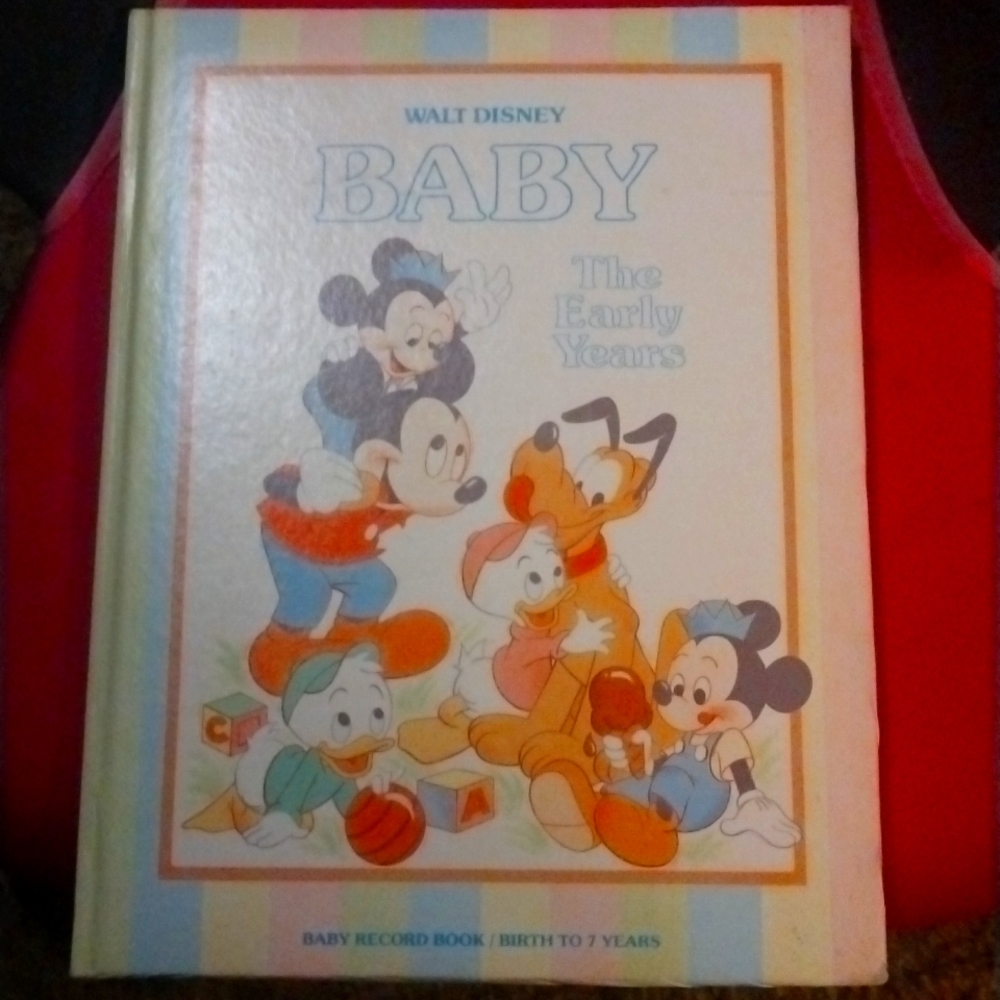 Vintage 1983 Walt Disney baby record book